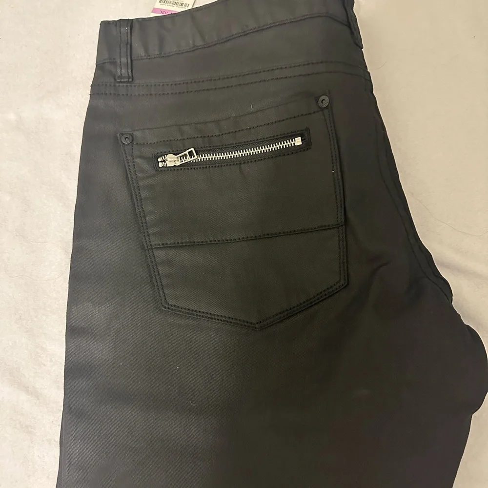 I.N.C Stockholm Skinny Fash Denim pants, Black Wash color - Picture 4 of 5
